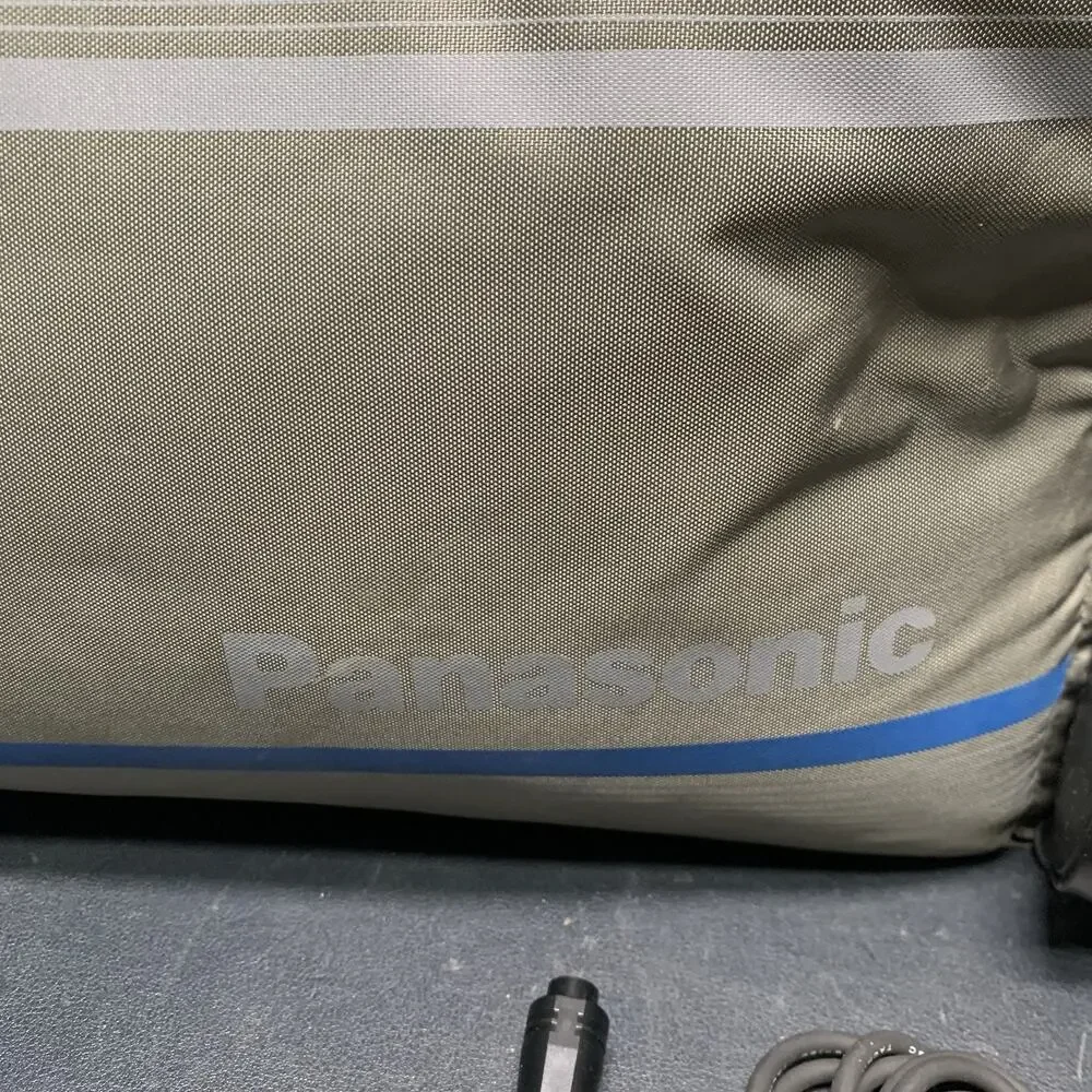 Vtg Panasonic OmniMovie VHSC Model PV-110D Camcorder Battery Charger 1987 More.
